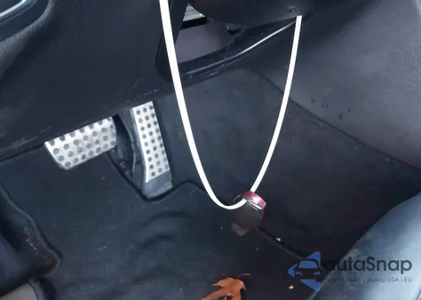 2015 Mercedes-Benz C 300 4Matic/Luxury 4Matic/Sport 4Matic z USA, uszkodzony, nr VIN 55SWF4KB1FU034987